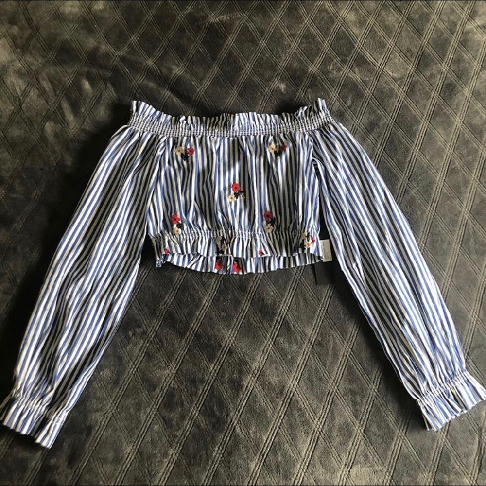 Striped floral crop top blouse